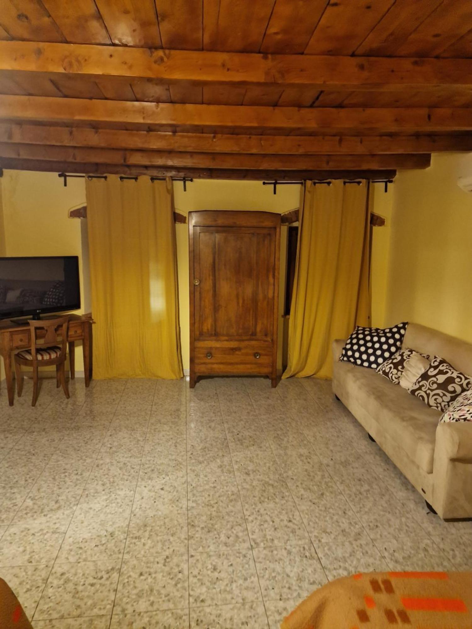 Locanda Al Centrale Caprino Veronese Exteriör bild