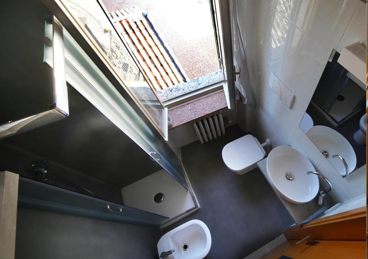 Locanda Al Centrale Caprino Veronese Exteriör bild